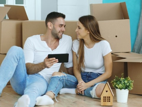 Compraventa de vivienda - Foto de Vitaly Gariev en unsplash.com